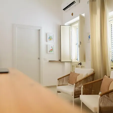 Pumoblu - Elegante Casa Nel Centro Storico Di Сasa de vacaciones *